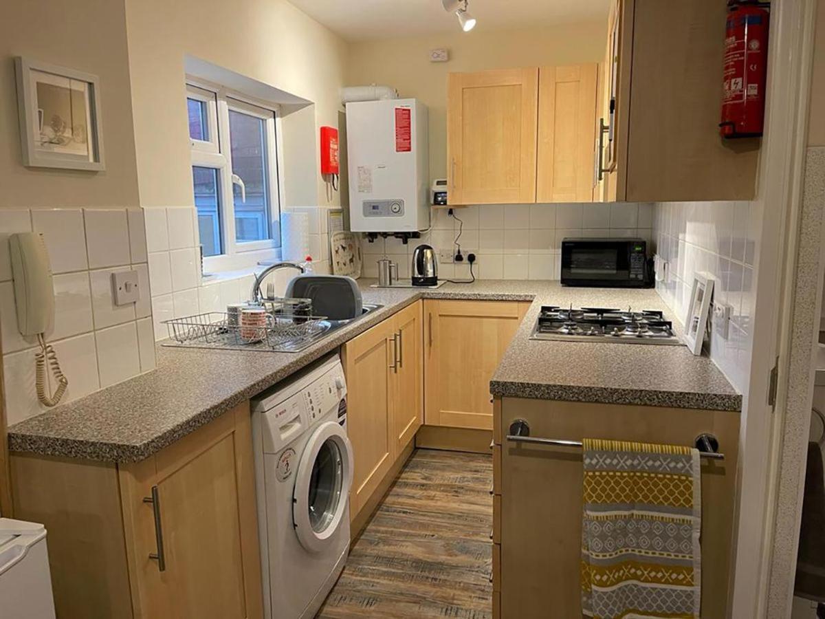 Ham Road Apartment 워딩 외부 사진