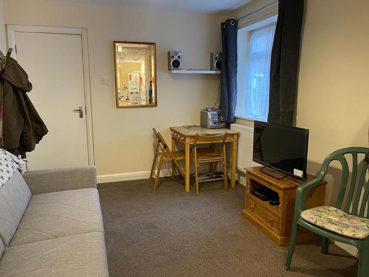 Ham Road Apartment 워딩 외부 사진